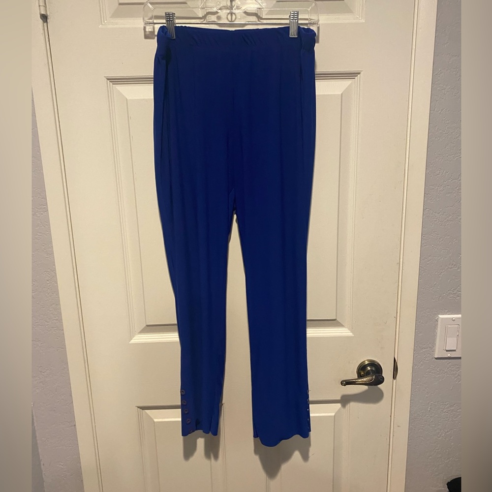 Bright blue, stretchy ankle pants
